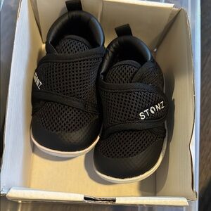 Stonz Kids Black Shoes 6-12M barely used